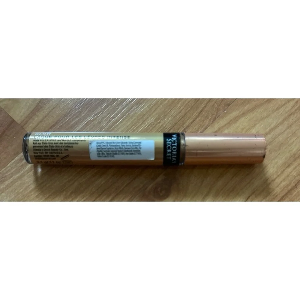 New VTG Victoria's Secret Pure Metal Intense Lip Lacquer Glow 3.1g / 0.11oz